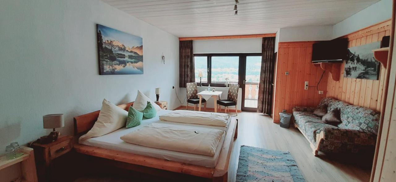 Alpenappartements Schwalbennestl 미텐발트 외부 사진