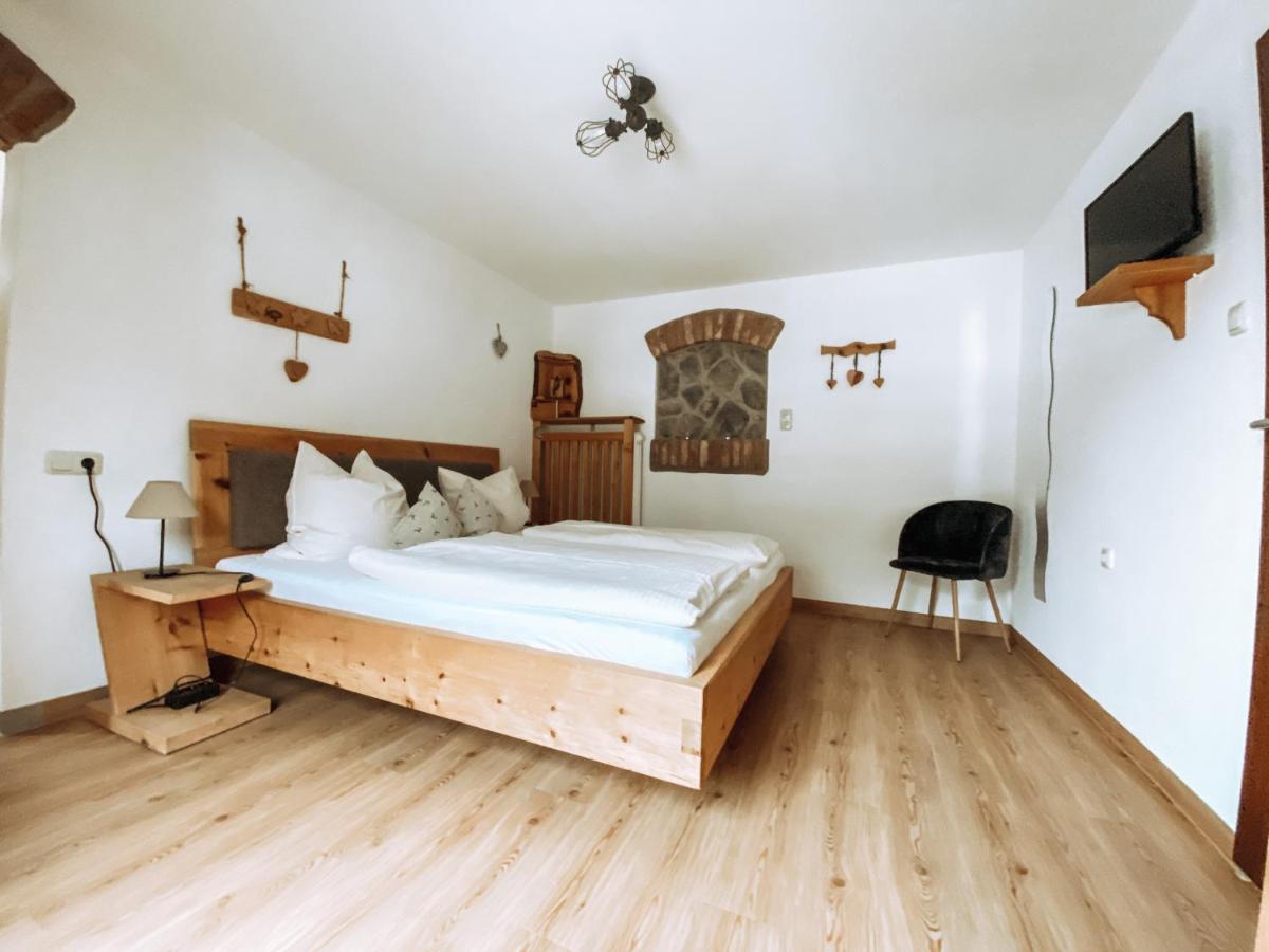 Alpenappartements Schwalbennestl 미텐발트 외부 사진