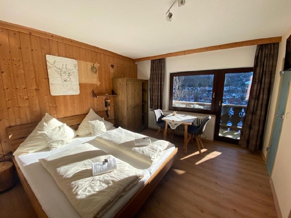 Alpenappartements Schwalbennestl 미텐발트 외부 사진